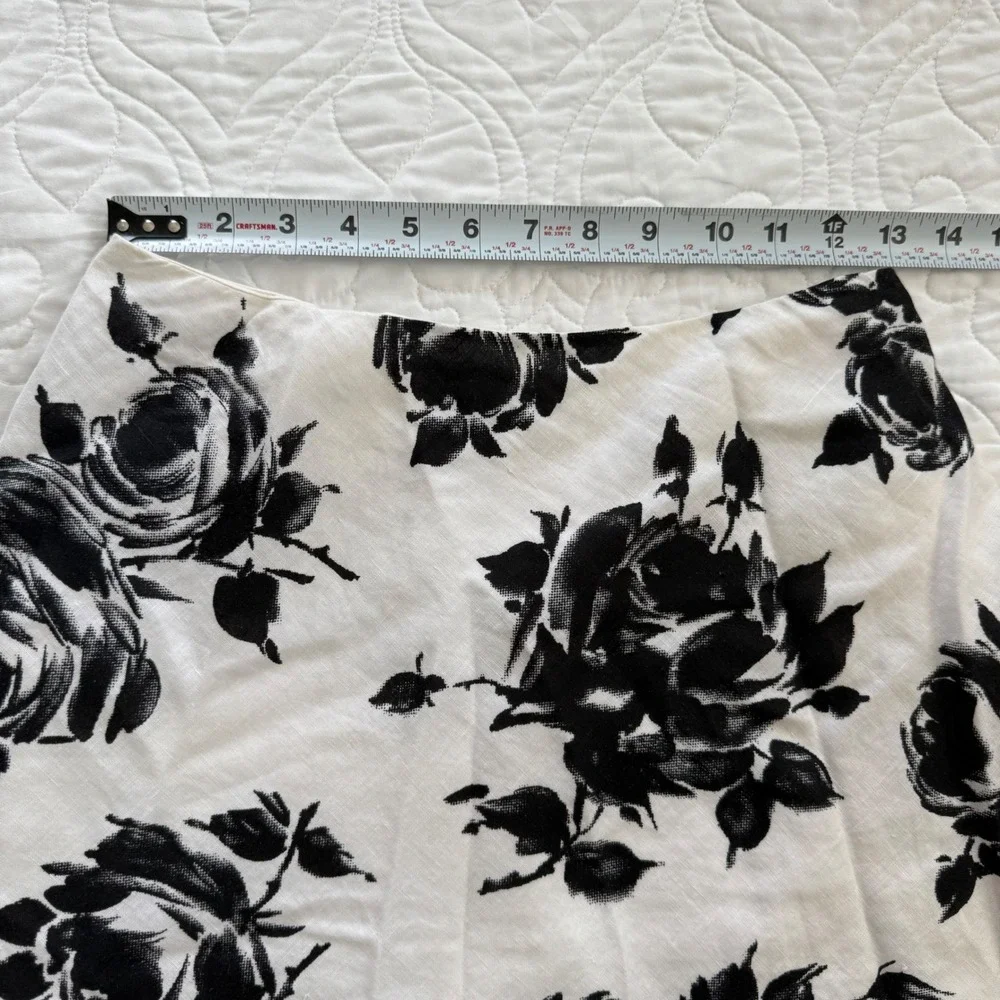 Talbots Petites Black White Rose Floral 100% Linen A-Line Skirt Size 6P‎ GUC